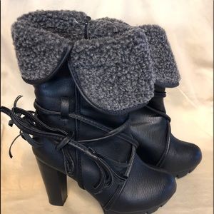 Heel boots